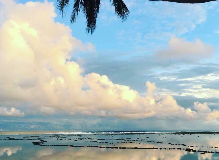 بنسيون Nias Kristov Surf Camp