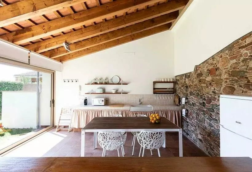 Majatalo Rustic & Chic B&b