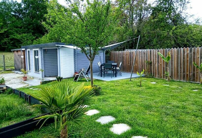 ベッドアンドブレックファースト Agreable Petit Chalet