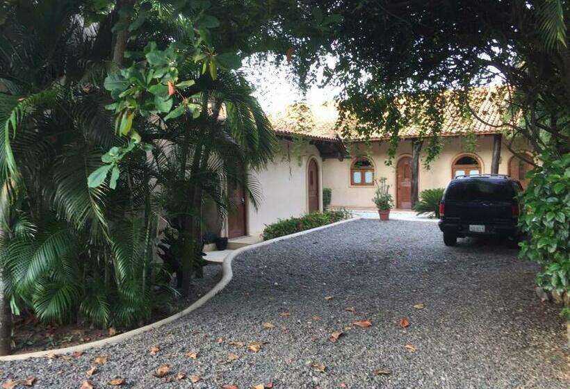 تختخواب و صبحانه Casa De La Costa