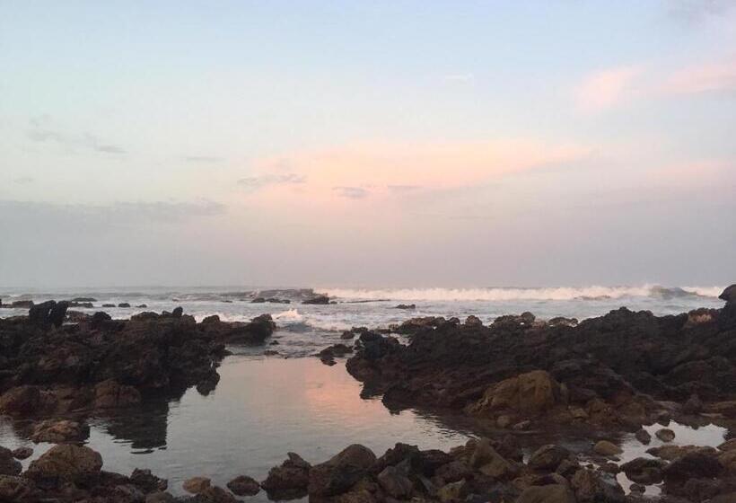 تختخواب و صبحانه Casa De La Costa