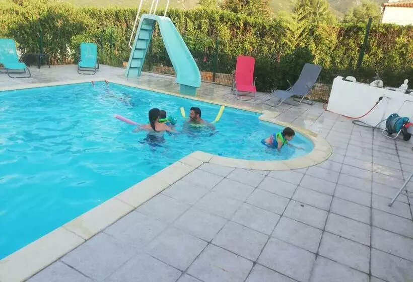 Aamiaismajoitus (B&B) Chalet Zen