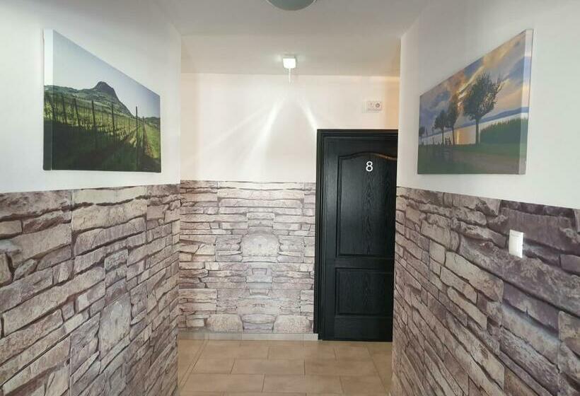 Bed and Breakfast Kid Família Panzió Balatonszárszó