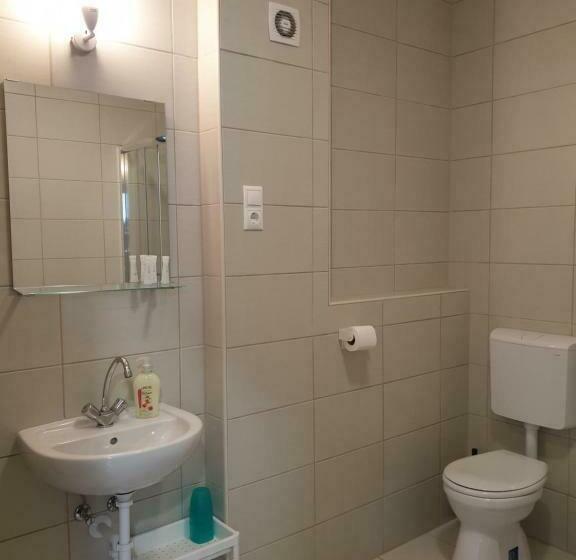 Bed and Breakfast Kid Família Panzió Balatonszárszó