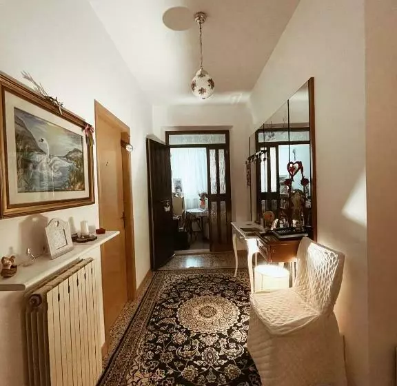 تختخواب و صبحانه La Casa Degli Artisti