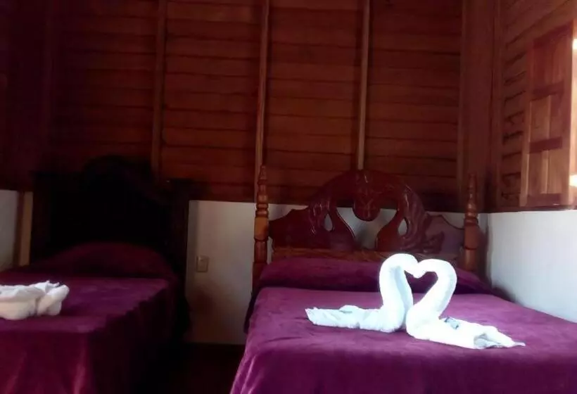 Hotelli Ciudad De Las Rocas