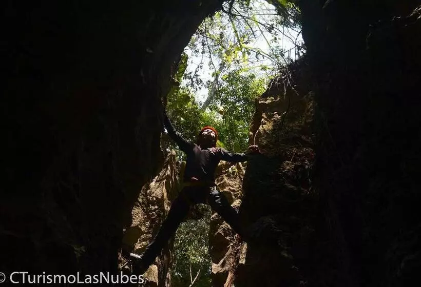 Hotelli Ciudad De Las Rocas