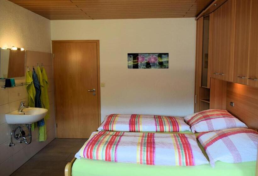 Hotelli Gaestehaus Grau