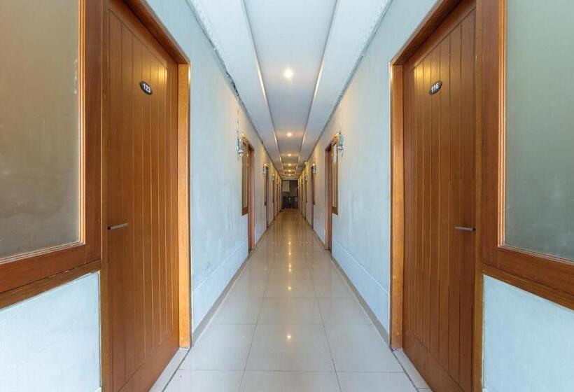 Hotell Dpaseban Jakarta Mitra Reddoorz