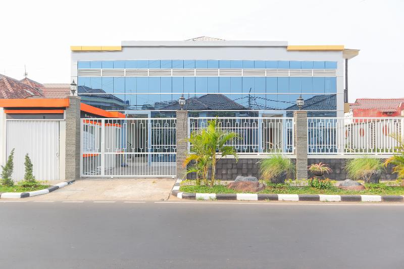 Hotell Dpaseban Jakarta Mitra Reddoorz