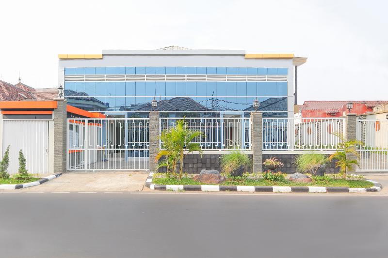 Hotell Dpaseban Jakarta Mitra Reddoorz