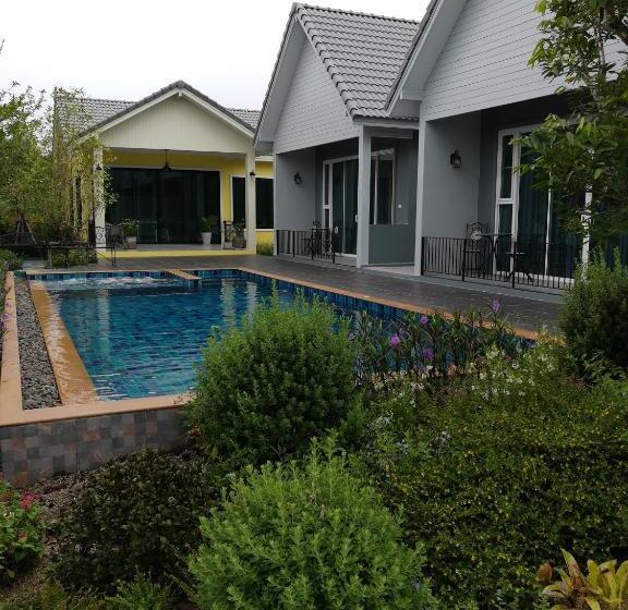 Pensión Baan Phurit Khaoyai