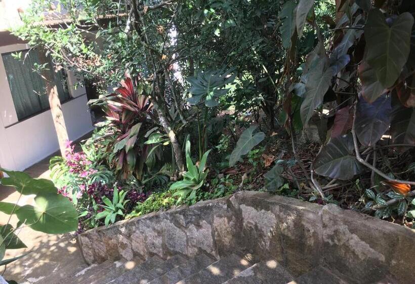 بنسيون Casa Ranxoxita