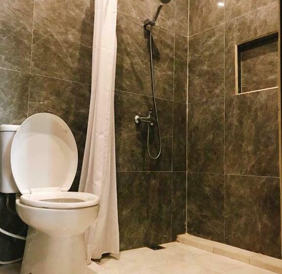 פנסיון Halona Residence