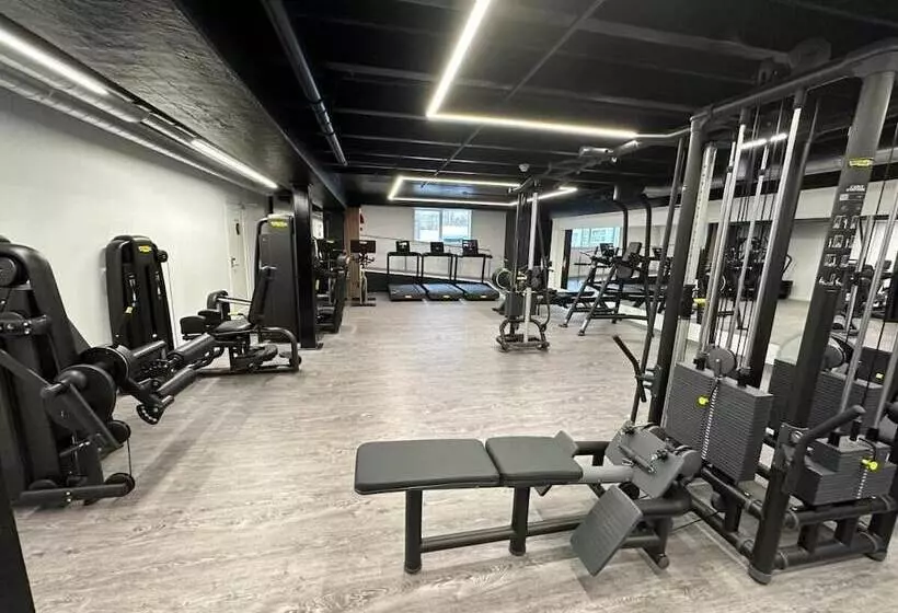 Stryn House   Hotel & Apartments