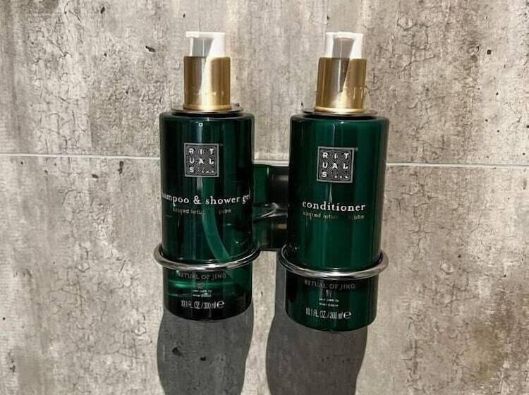 Stryn House   Hotel & Apartments