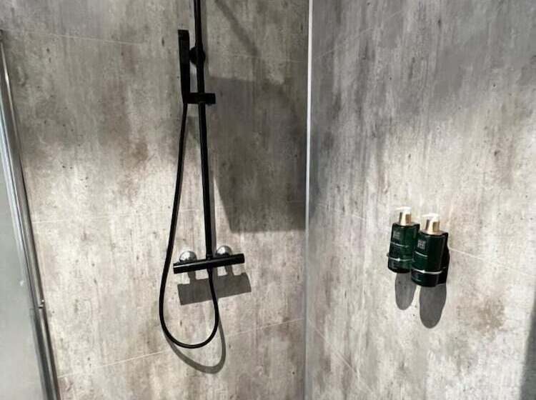 Stryn House   Hotel & Apartments