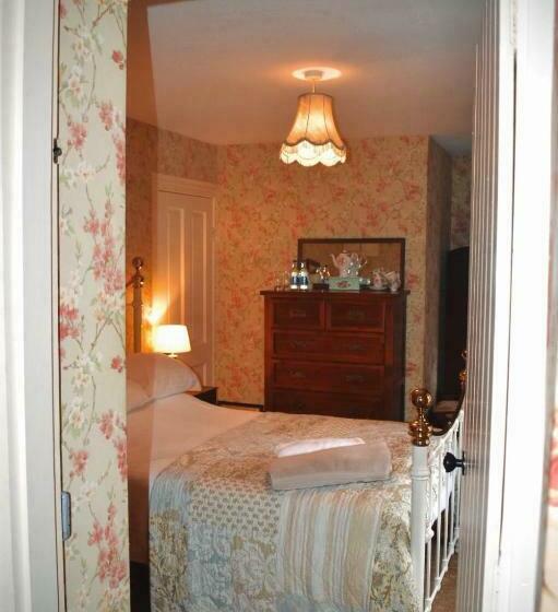 Basil Sheils B&b Accommodation Armagh