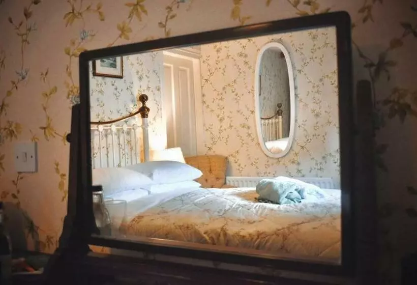 Basil Sheils B&b Accommodation Armagh