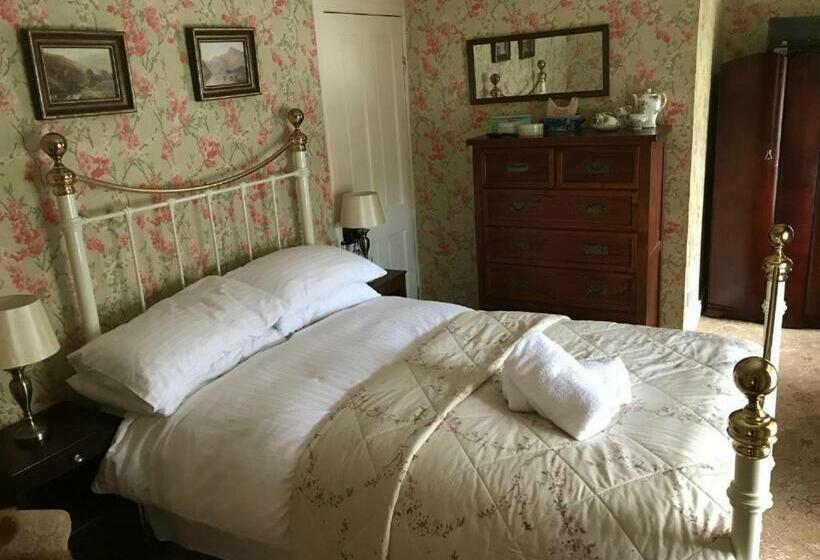 Basil Sheils B&b Accommodation Armagh