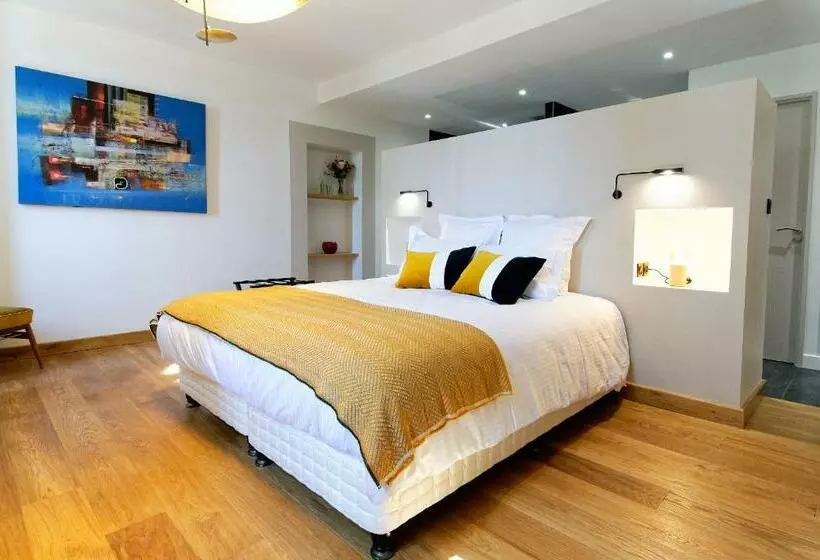 Aamiaismajoitus (B&B) Chateau Croix De Labrie