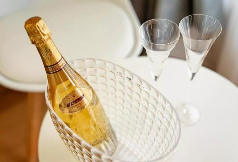 ベッドアンドブレックファースト Garni Il Concale