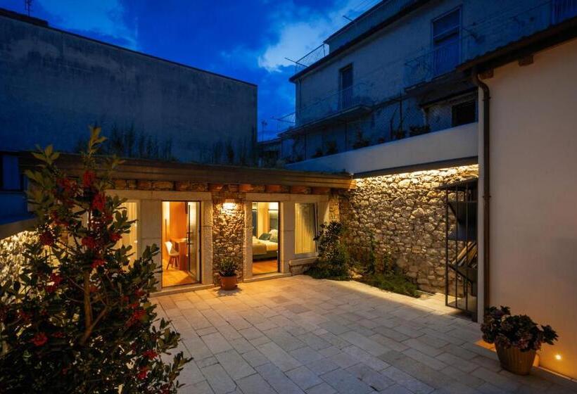 مبيت وإفطار Garni Il Concale