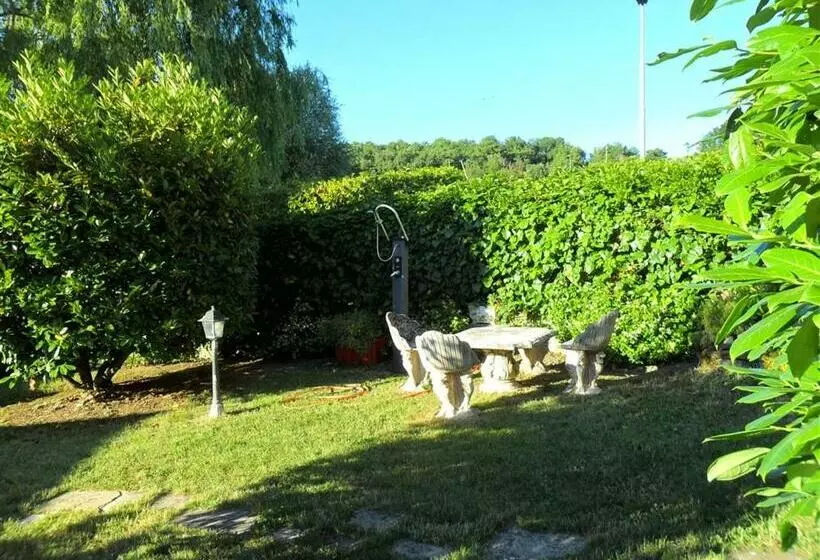 Aamiaismajoitus (B&B) La Cinci Allegra