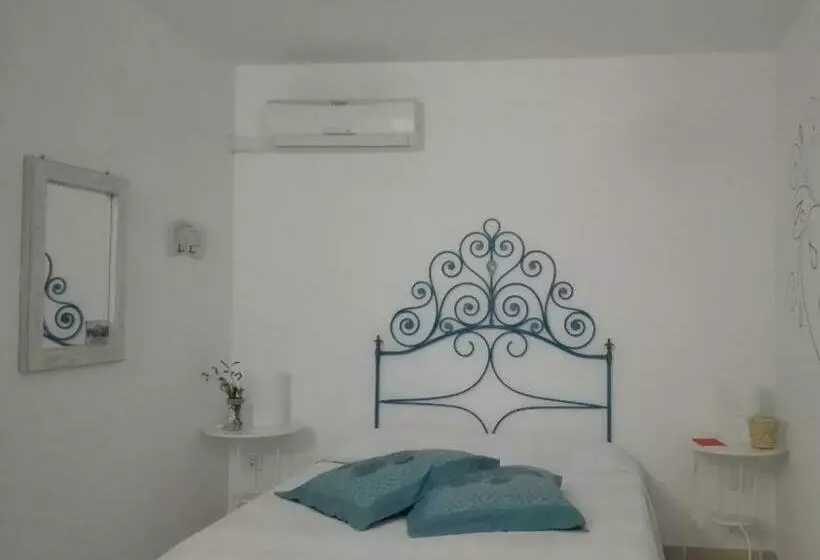 Aamiaismajoitus (B&B) Le Pavoncelle Blu