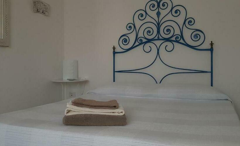 Bed and Breakfast Le Pavoncelle Blu