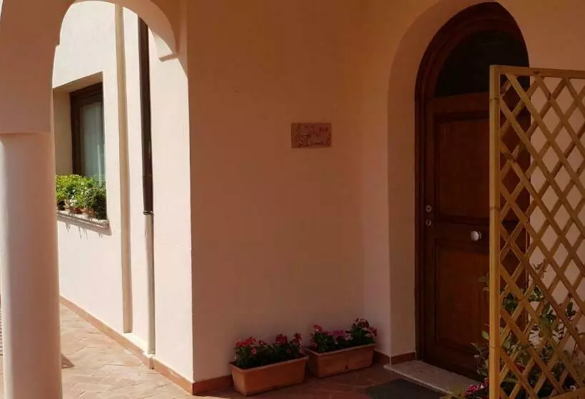 Aamiaismajoitus (B&B) Le Pavoncelle Blu