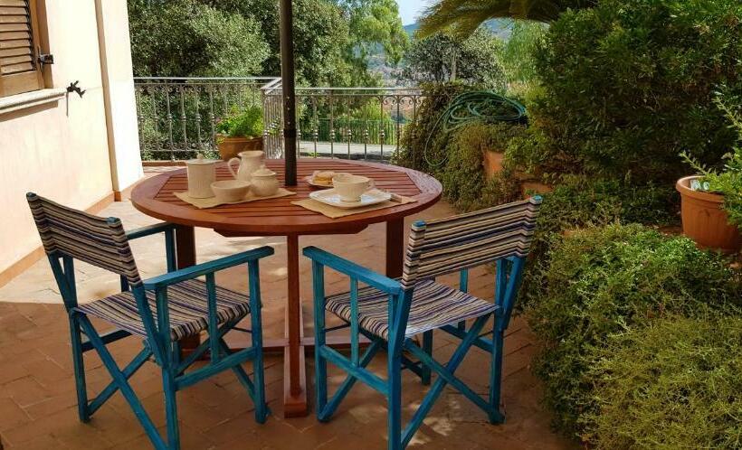 Bed and Breakfast Le Pavoncelle Blu