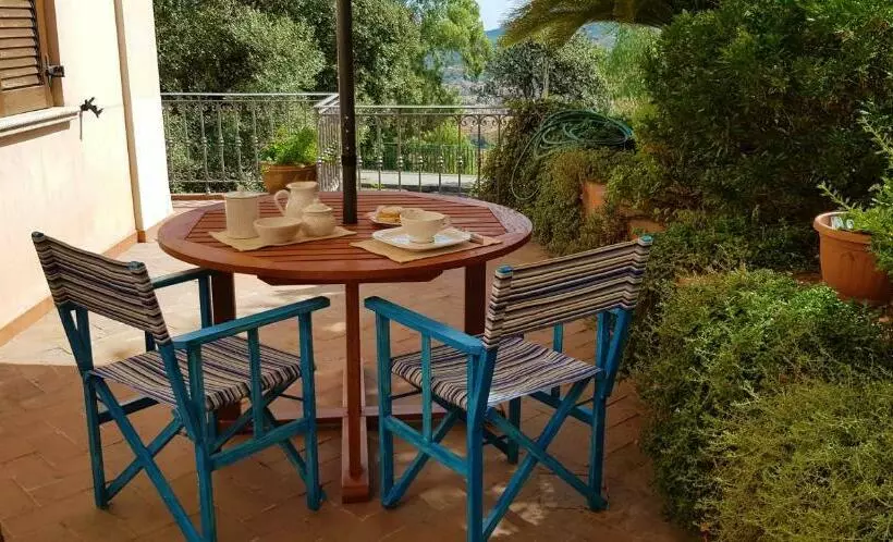 Aamiaismajoitus (B&B) Le Pavoncelle Blu