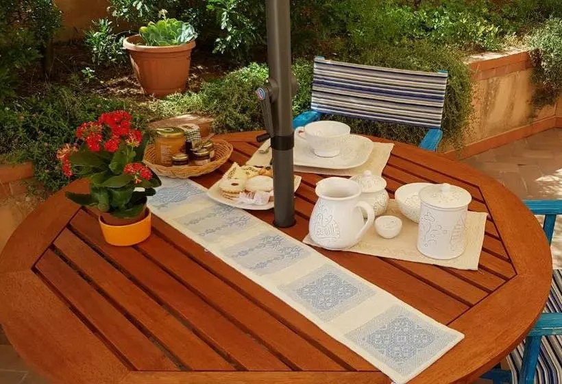 Aamiaismajoitus (B&B) Le Pavoncelle Blu