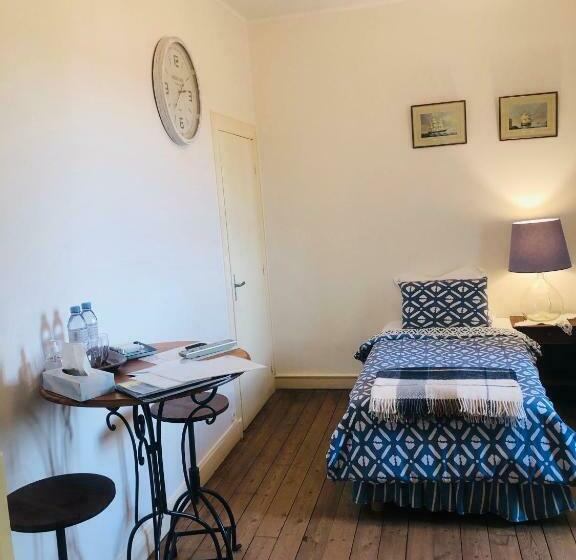 مبيت وإفطار Le Vieux Manoir