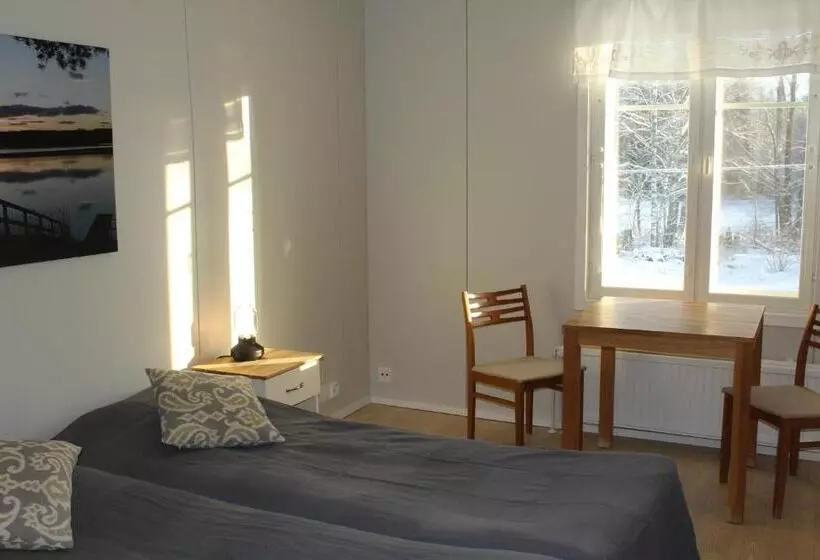 Labbnäs Semesterhem, Radhuset