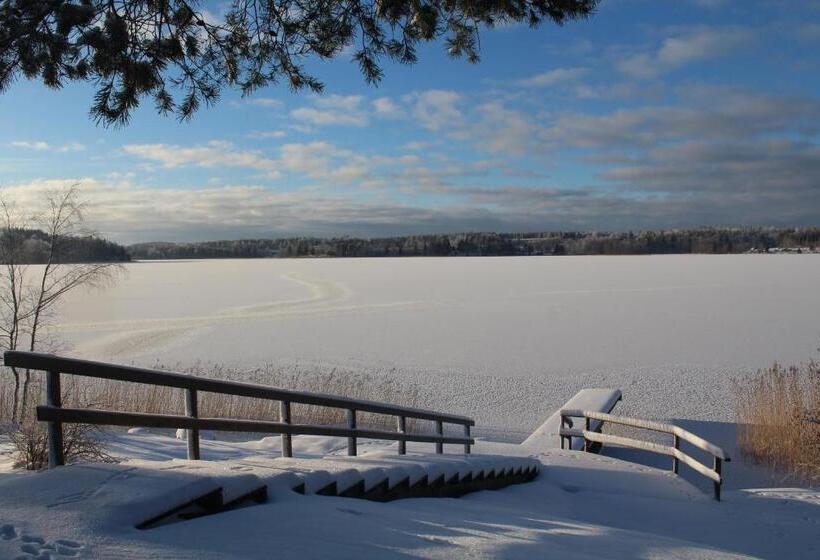 Labbnäs Semesterhem, Radhuset