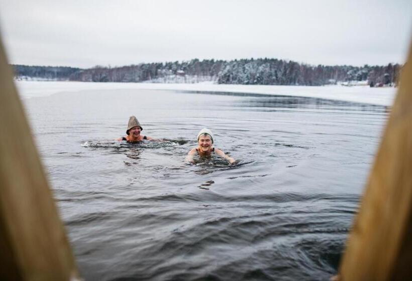 Labbnäs Semesterhem, Radhuset