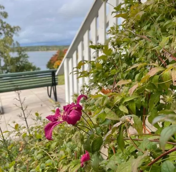 Labbnäs Semesterhem, Radhuset
