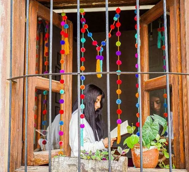 پانسیون Hostal Casa De Zeferina