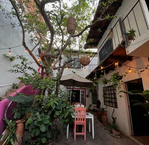 פנסיון Hostal Casa De Zeferina