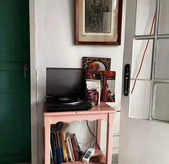 پانسیون Hostal Casa De Zeferina