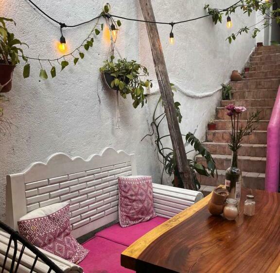 פנסיון Hostal Casa De Zeferina