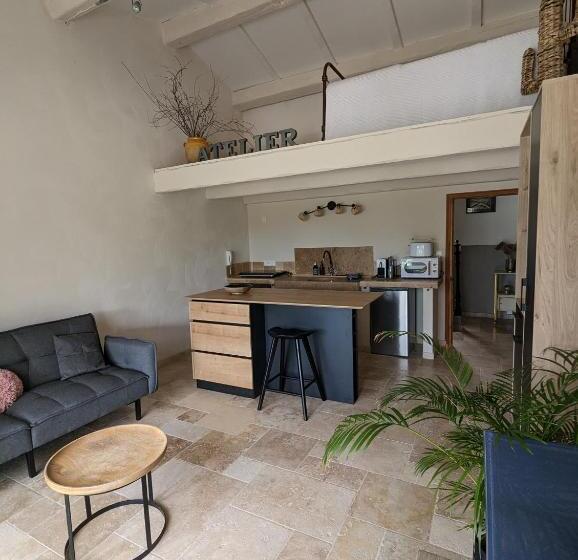 פנסיון L Esquiroù