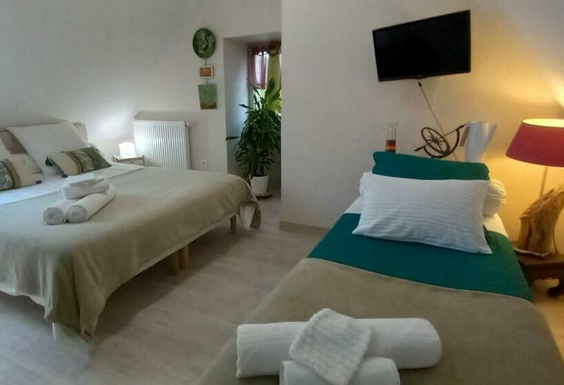 ベッドアンドブレックファースト Aux Penates De Toni Beauval