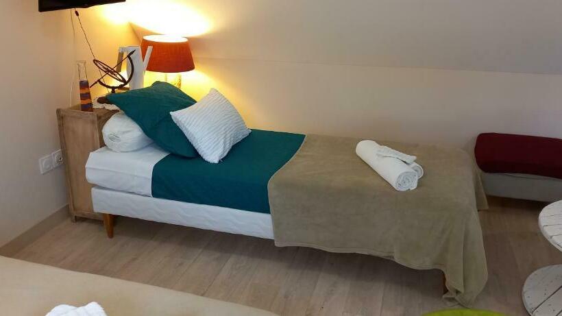 ベッドアンドブレックファースト Aux Penates De Toni Beauval