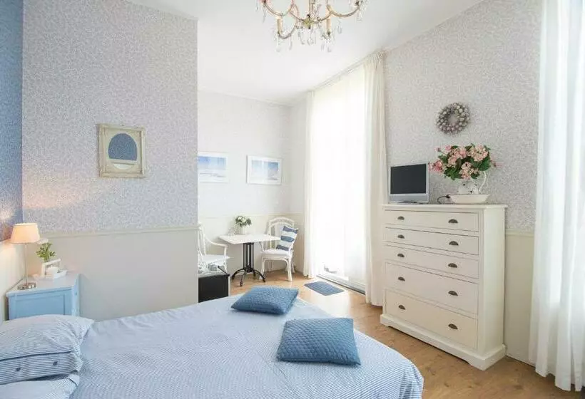 تختخواب و صبحانه Casa Fiore Zandvoort