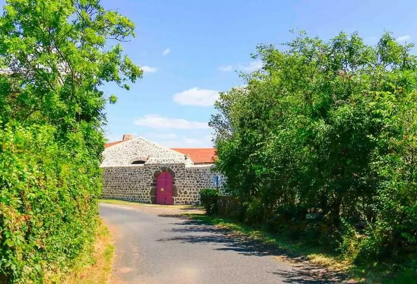 تختخواب و صبحانه Domaine De Bauzit