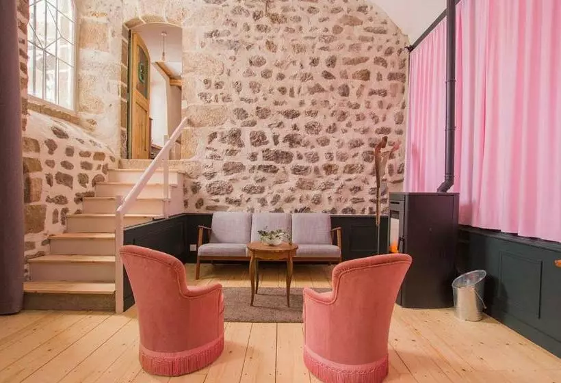تختخواب و صبحانه Domaine De Bauzit