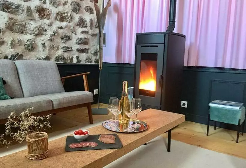 تختخواب و صبحانه Domaine De Bauzit